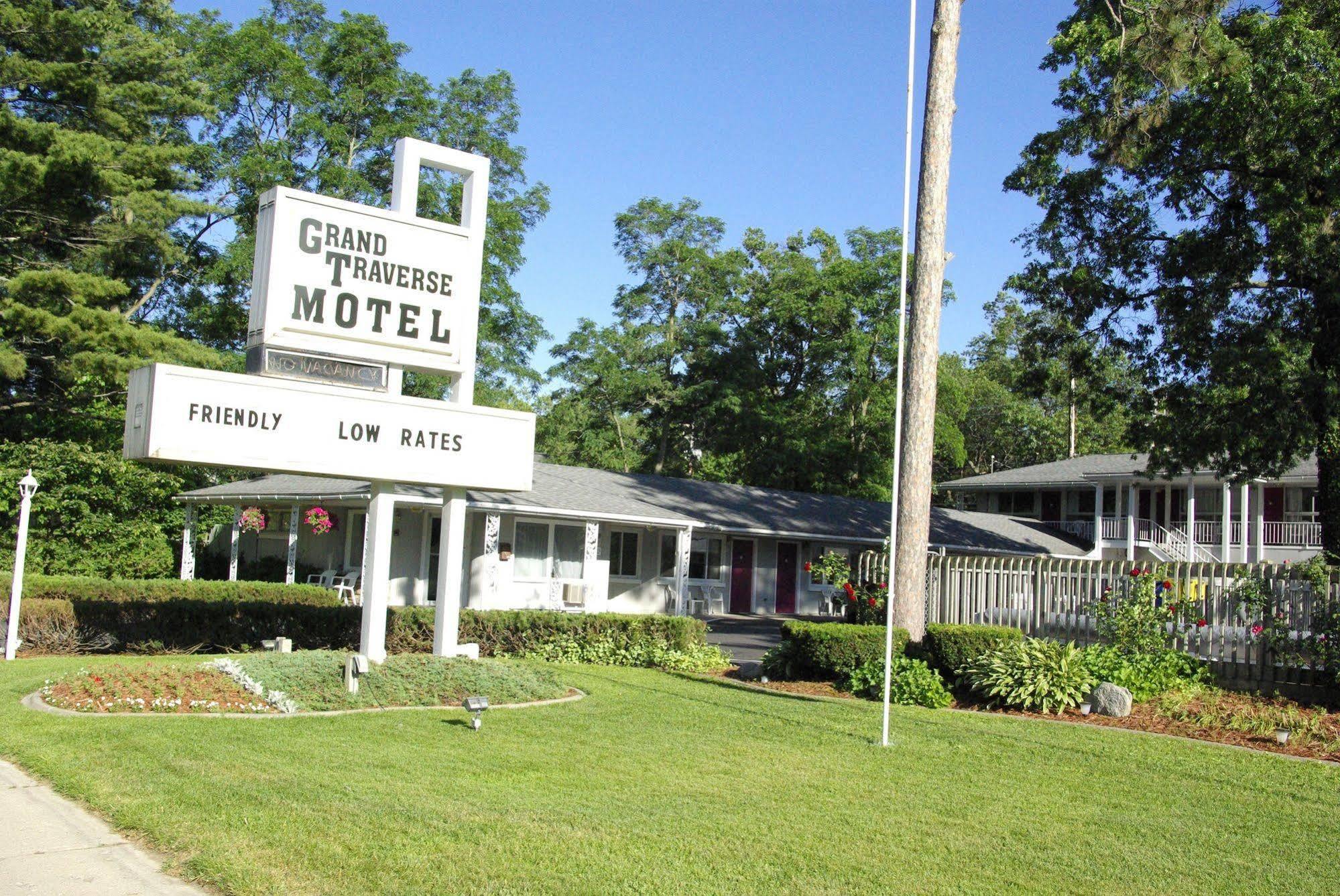 Grand Traverse Motel Traverse City Buitenkant foto