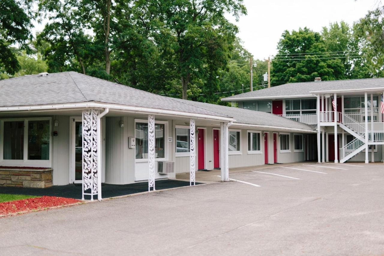 Grand Traverse Motel Traverse City Buitenkant foto