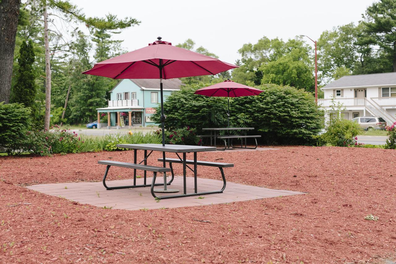 Grand Traverse Motel Traverse City Buitenkant foto